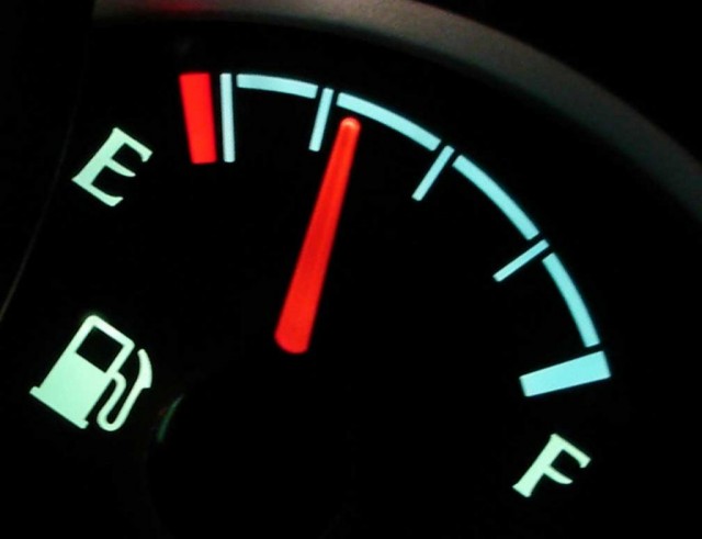 Partsavatar.ca-fuel-gauge.jpg