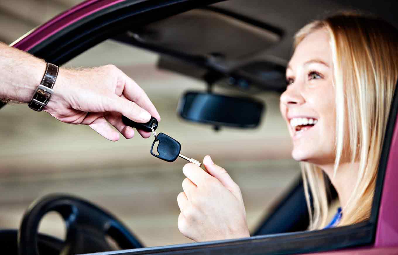 How to hire a car locksmith
