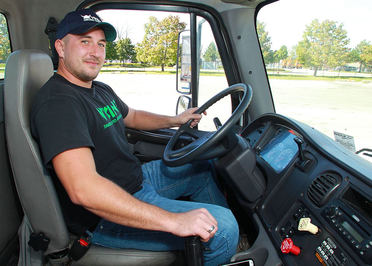 5 tips to become a truck driver