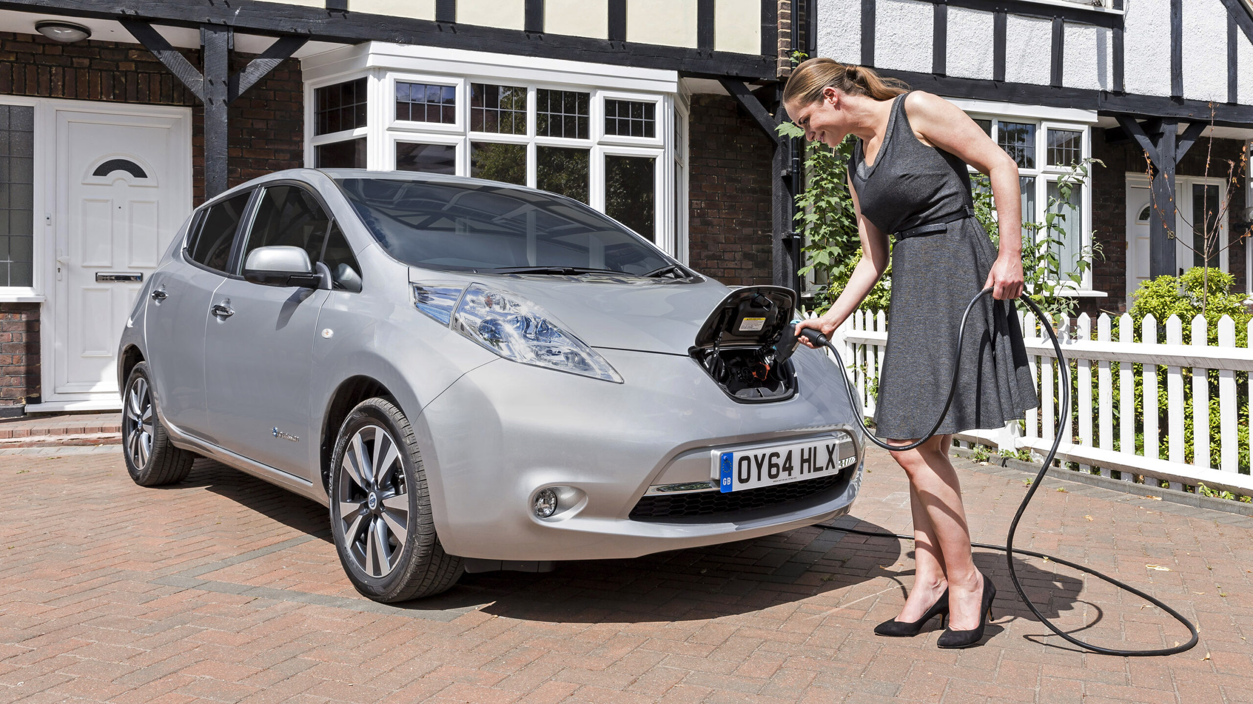 5 reasons to try electric car leasing